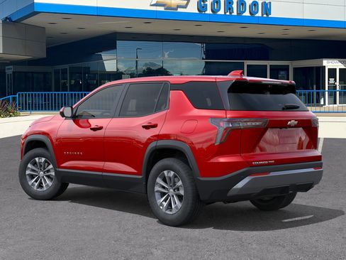 New 2026 Chevrolet Equinox LT w/ Convenience Package II AWD/4WD image 3