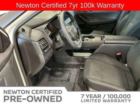 Used 2025 Nissan Rogue S FWD image 7