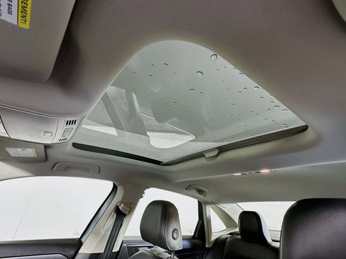 Used 2024 Volkswagen Jetta SE image 25