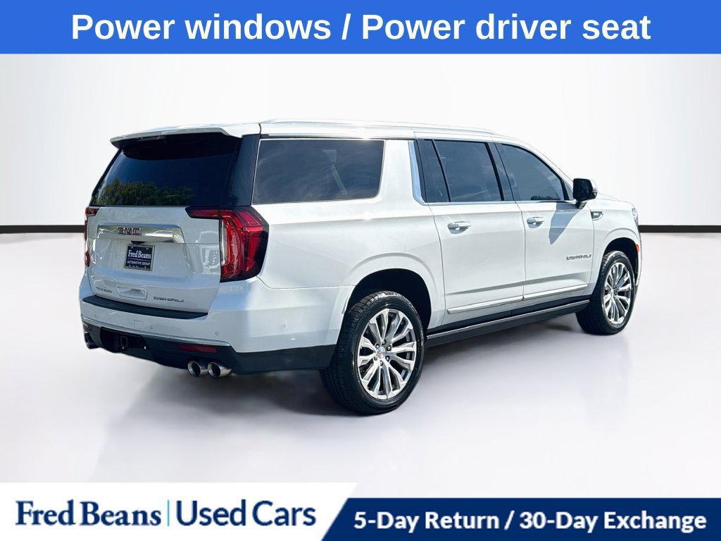 Used 2023 GMC Yukon XL Denali w/ Denali Reserve Package AWD/4WD image 9