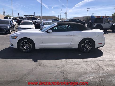 Used 2016 Ford Mustang Premium image 3