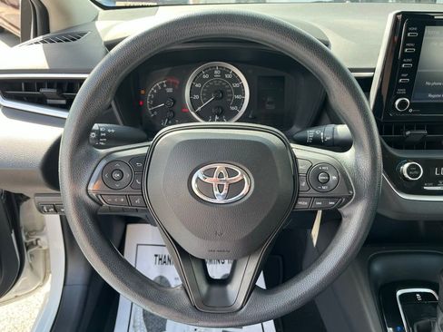 Used 2021 Toyota Corolla LE w/ Carpet Mat Package (TMS) FWD image 11