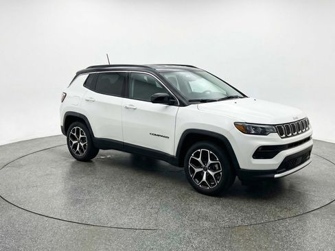 Used 2025 Jeep Compass Limited AWD/4WD image 1