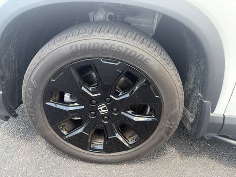 Certified 2026 Honda Pilot Black Edition image 12