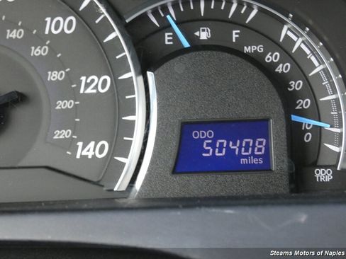 Used 2012 Toyota Camry XLE FWD image 21