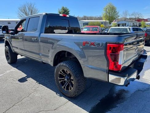 Used 2019 Ford F250 Lariat w/ Lariat Ultimate Package AWD/4WD image 4