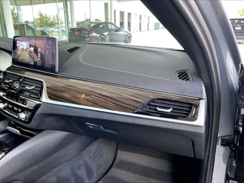 Used 2023 BMW 530e w/ Convenience Package RWD image 18