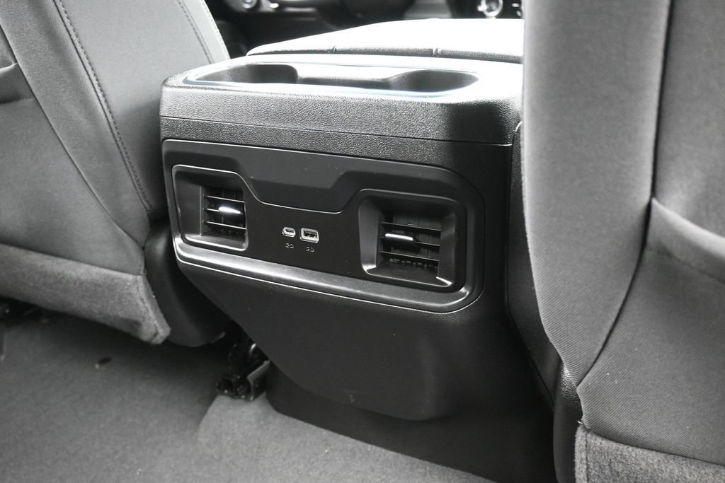 Used 2024 Chevrolet Silverado 1500 LT RWD image 39