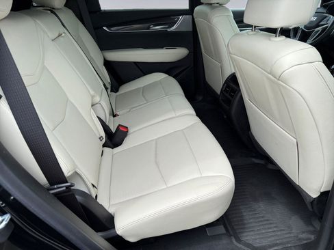 Used 2023 Cadillac XT5 Sportv w/ LPO, Floor Liner Package AWD/4WD image 18