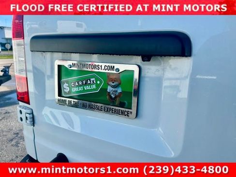 Used 2021 Nissan NV 1500 S image 33