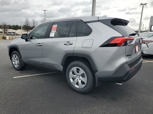 New 2025 Toyota RAV4 LE image 4