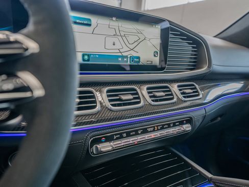 New 2026 Mercedes-Benz GLS 63 AMG 4MATIC image 30