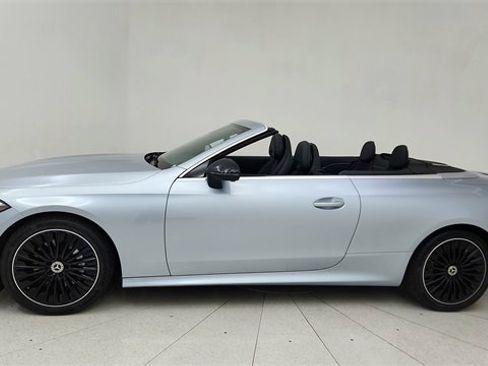 Used 2025 Mercedes-Benz CLE 300 4MATIC Cabriolet image 3