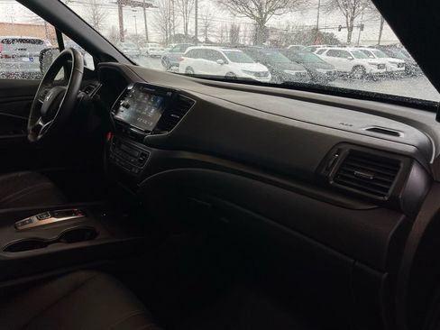 Certified 2025 Honda Ridgeline TrailSport+ image 35