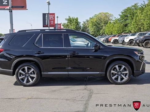 Used 2025 Honda Pilot Elite image 22