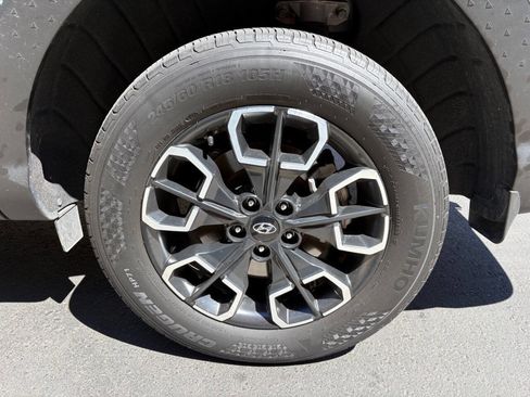 Used 2022 Hyundai Santa Cruz SEL Premium image 16