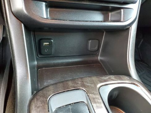 Used 2018 GMC Canyon SLE w/ SLE Convenience Package image 25