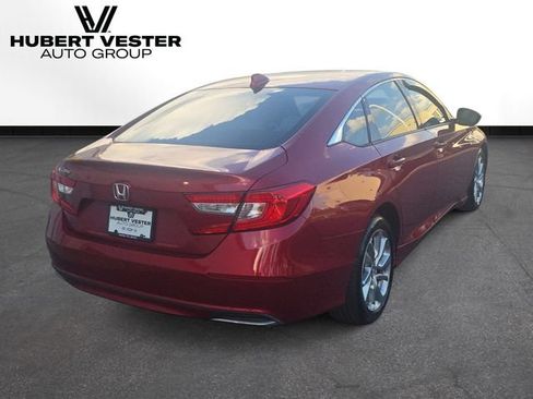 Used 2018 Honda Accord LX image 6
