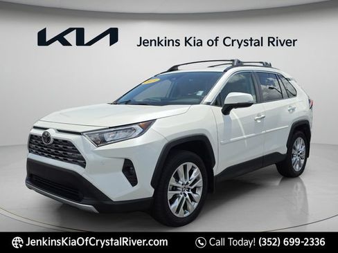 Used 2019 Toyota RAV4 Limited w/ Cold Weather Package AWD/4WD image 16