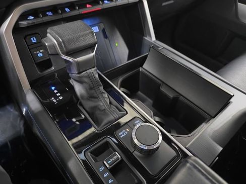 Used 2022 Toyota Tundra Platinum w/ Advanced Package image 22