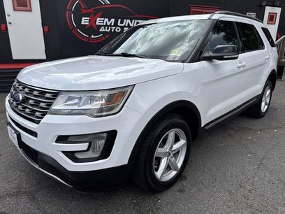 Used 2017 Ford Explorer XLT