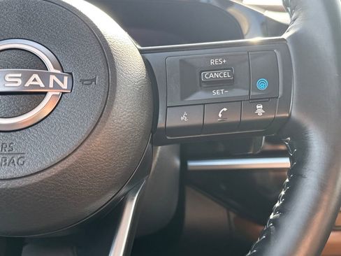 Used 2025 Nissan Pathfinder Platinum w/ Cargo Package image 22