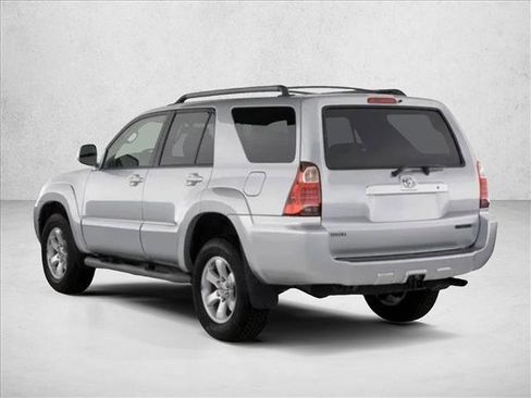Used 2007 Toyota 4Runner SR5 image 4