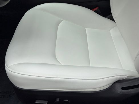 Used 2021 Tesla Model 3 Performance image 41