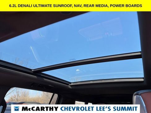 Used 2023 GMC Yukon XL Denali Ultimate AWD/4WD image 6