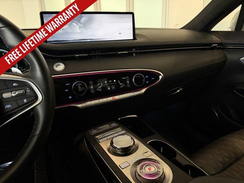 Used 2024 Genesis GV70 3.5T Sport w/ Sport Prestige Package AWD/4WD image 38