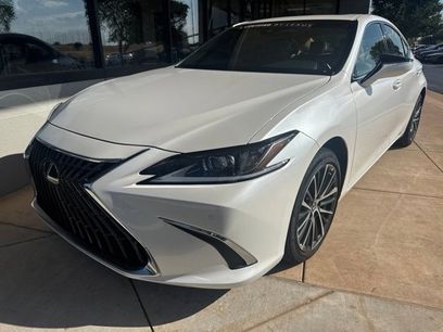 Certified 2025 Lexus ES 350 w/ Premium Package