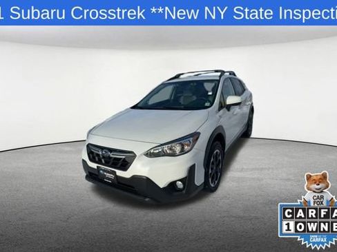 Used 2021 Subaru Crosstrek 2.0i Premium image 3