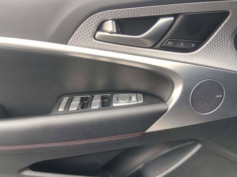 Used 2022 Genesis G70 3.3T w/ Sport Advanced Package image 20