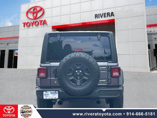 Used 2024 Jeep Wrangler Unlimited Sport AWD/4WD image 8