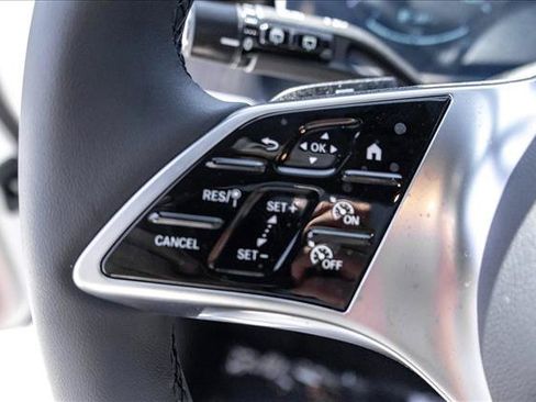 New 2026 Mercedes-Benz GLC 300 4MATIC image 14