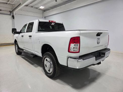 Used 2024 RAM 2500 Tradesman w/ Chrome Appearance Group AWD/4WD image 7