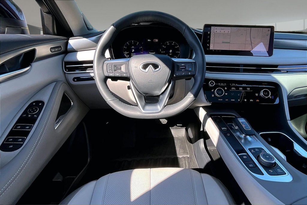 Used 2026 INFINITI QX60 Luxe w/ Cargo Package FWD image 5