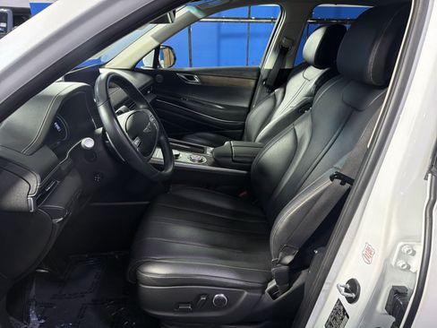 Used 2024 Genesis GV80 2.5T AWD/4WD image 25