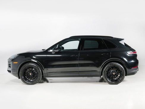Certified 2026 Porsche Cayenne AWD/4WD image 2