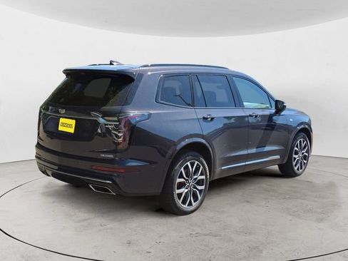 Certified 2025 Cadillac XT6 Sport w/ Platinum Package AWD/4WD image 5