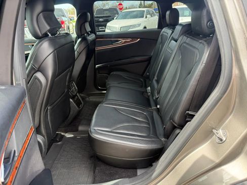 Used 2016 Lincoln MKX Reserve w/ Technology Package image 31