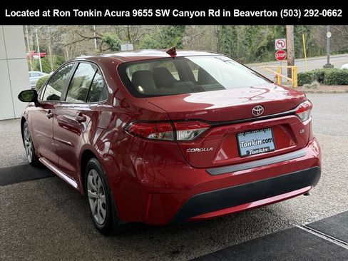 Used 2021 Toyota Corolla LE w/ Carpet Mat Package (TMS) image 5