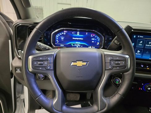 Used 2025 Chevrolet Silverado 2500 LT w/ Convenience Package image 23