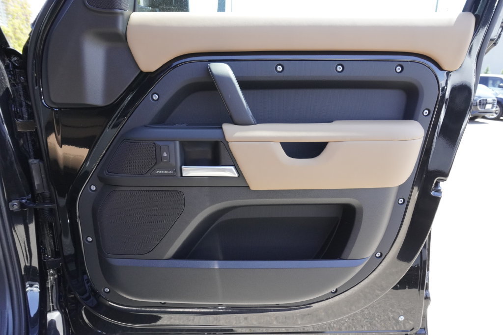 New 2026 Land Rover Defender 110 S AWD/4WD image 21