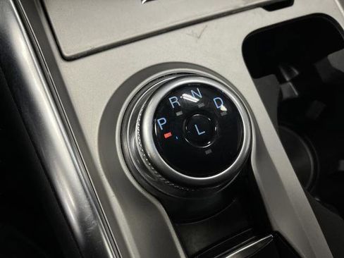 Used 2023 Ford Explorer XLT image 22