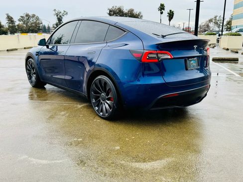 Used 2023 Tesla Model Y Performance AWD/4WD image 39