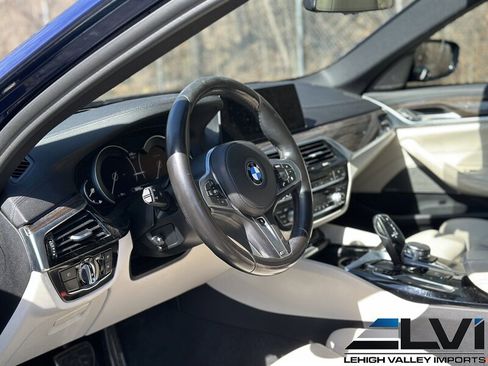 Used 2017 BMW 540i xDrive image 11