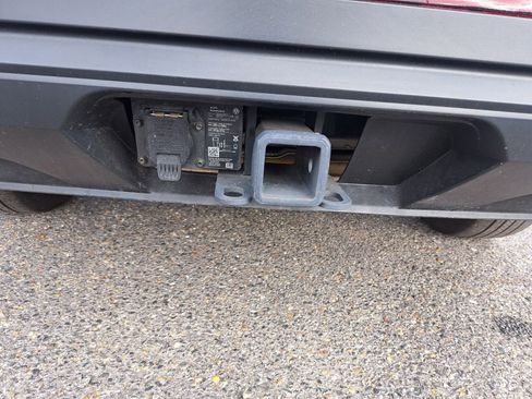 Used 2025 Volkswagen Atlas SE image 30