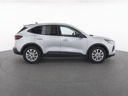 Used 2025 Ford Escape Active w/ Cold Weather Package FWD image 12