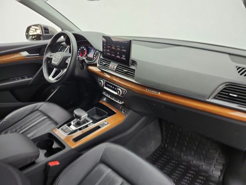 Used 2023 Audi Q5 2.0T Premium w/ Convenience Package AWD/4WD image 21